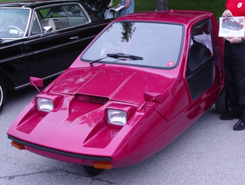 Автомобиль Bond Bug от британской компанией Reliant, который выпускался в 70-х годах, тоже назвали некрасивым