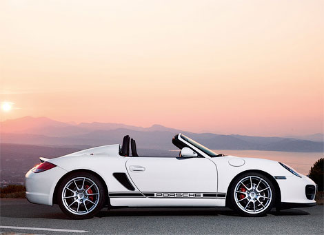 Porsche представит свой самый быстрый и легкий родстер