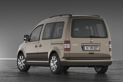 135693_1353965_1_mid_Pxgen_r_467xA Focus опубликовал первые снимки Volkswagen Caddy нового поколения