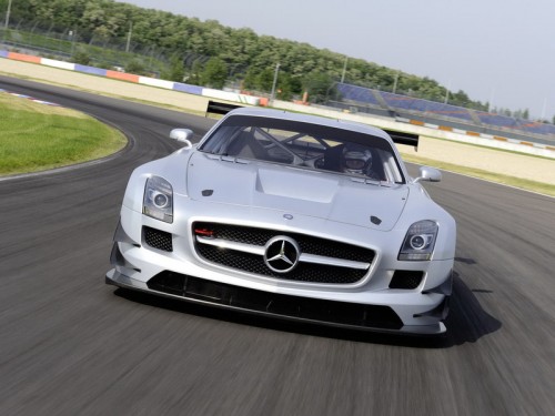 bg800_380499-500x375 Заказать новый Mercedes-Benz SLS AMG GT3 можно по цене от 334 000 евро