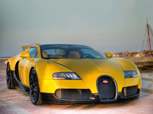 bg800_442664 В Катаре показали «пчелиный» родстер Veyron