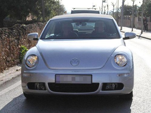 bg800_453587 Volkswagen намерен на базе Beetle выпустить кабриолет