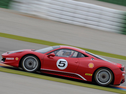 Представлена трековая версии Ferrari 458 Italia