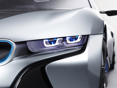 Концерн BMW готовится к применению лазерных фар