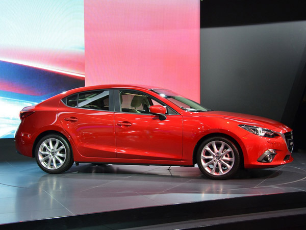 Mazda показала во Франкфурте новую «трёшку»
